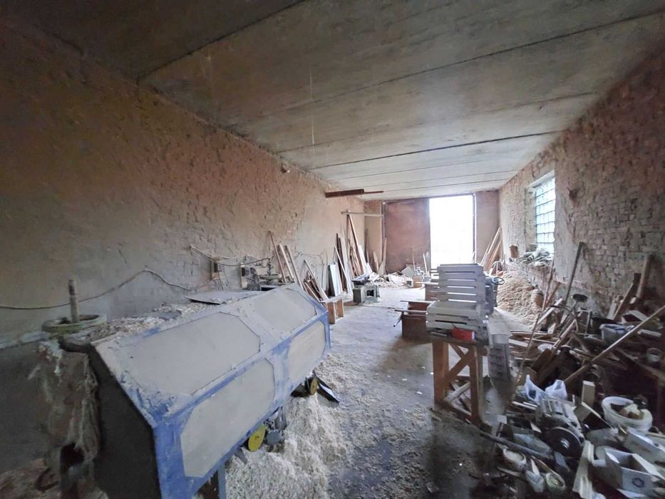 (5) Продам спеціальне приміщення 6470
