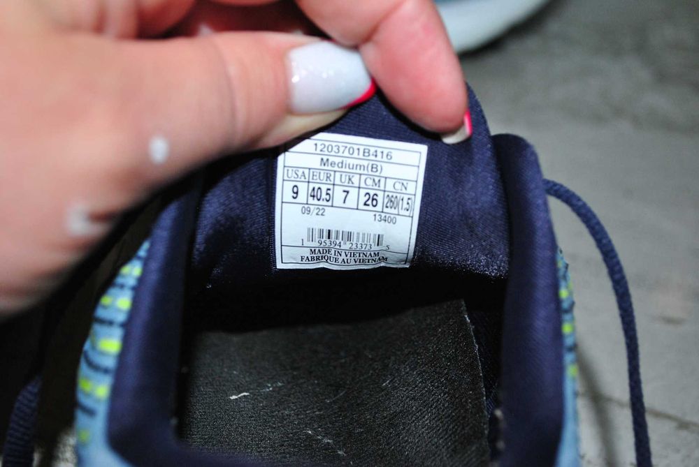 кроссовки brooks 40 размер на мальчика