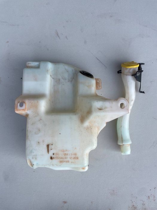 Ford Escape Форд Ескейп бачок омивача