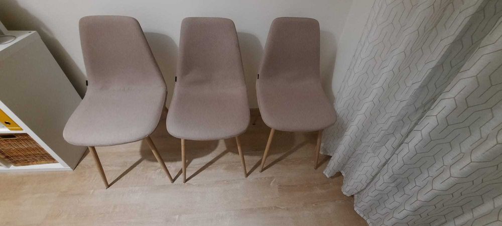 Mobiliário cadeira e mesa