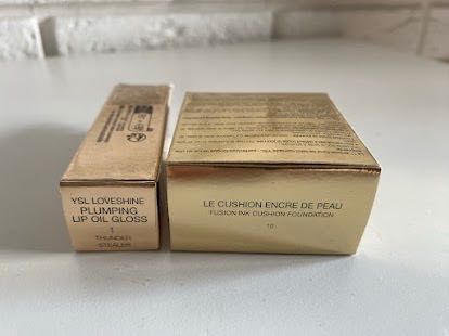 Zestaw podkład YSL: Cushion 10 + błyszczyk Lip Oil Gloss 1 Thunder