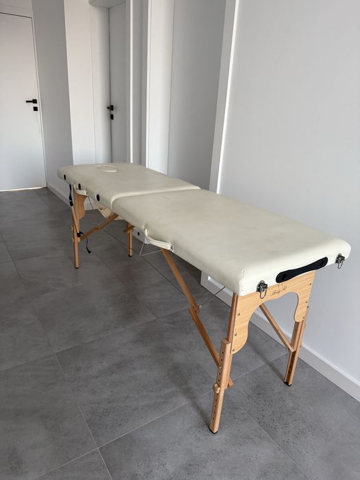 Łóżko do masażu/ stylizacji rzęs