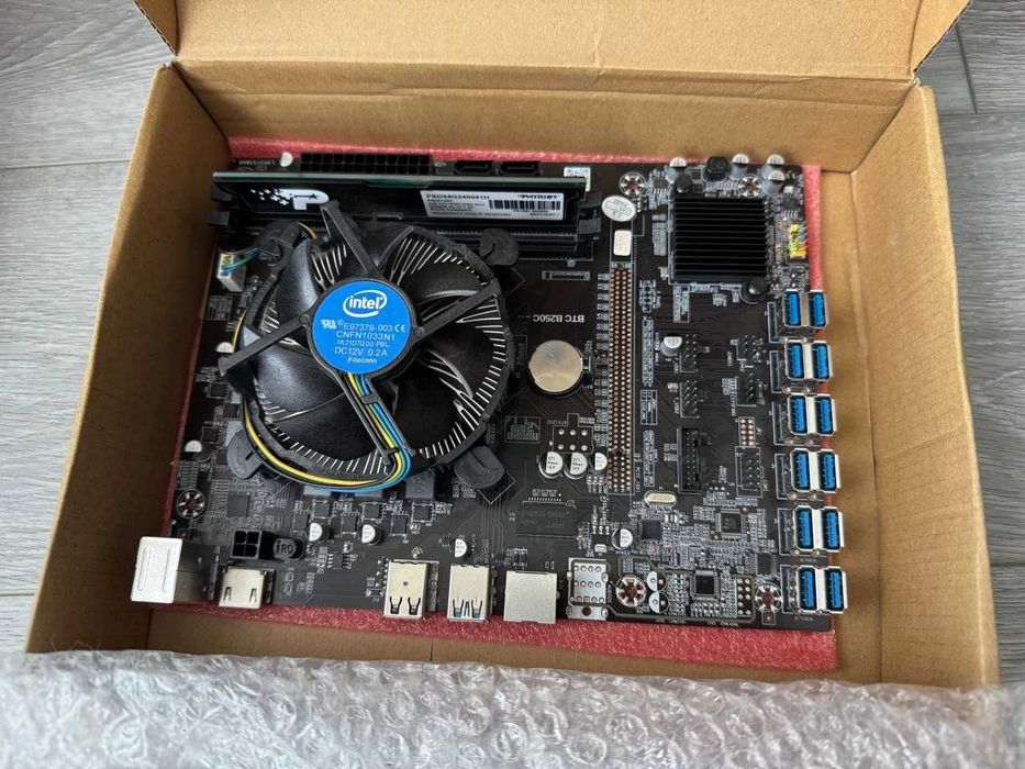 Материнська плата BTC B250C + процесор Intel G4400 3.30GHZ + оперативна пам'ять DDR4 4GB + кулер