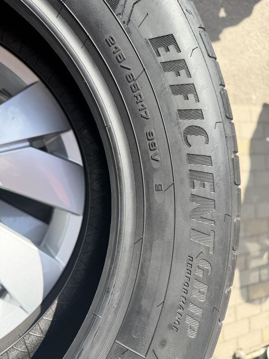 Шини літні 215/65/17 Goodyear 215/65r17 летние новые шины