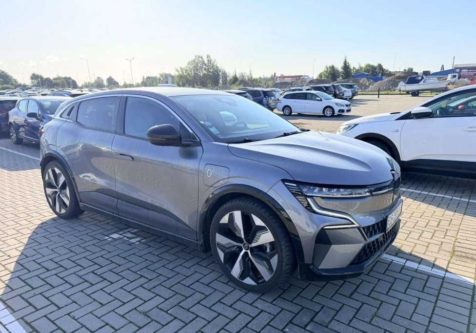 Renault Megane E -Tech, 4 E-Tech Бампер