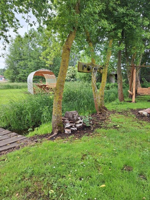 Domek  nad zarybionym stawem