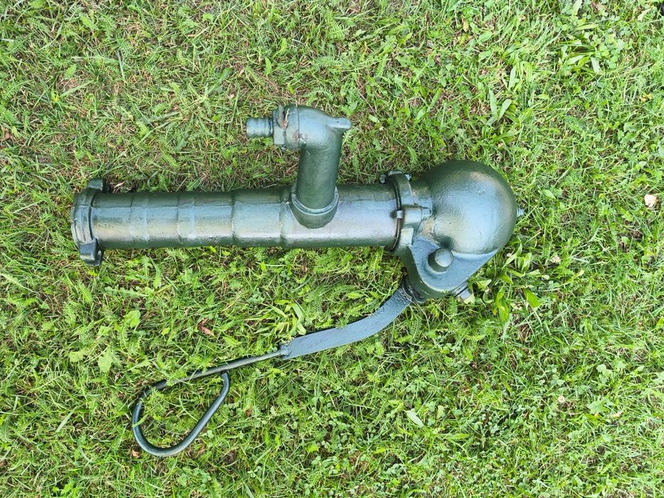 Pompa ręczna Abisynka do ogrodu