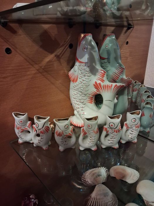 Фарфоровые статуэтки, посуда