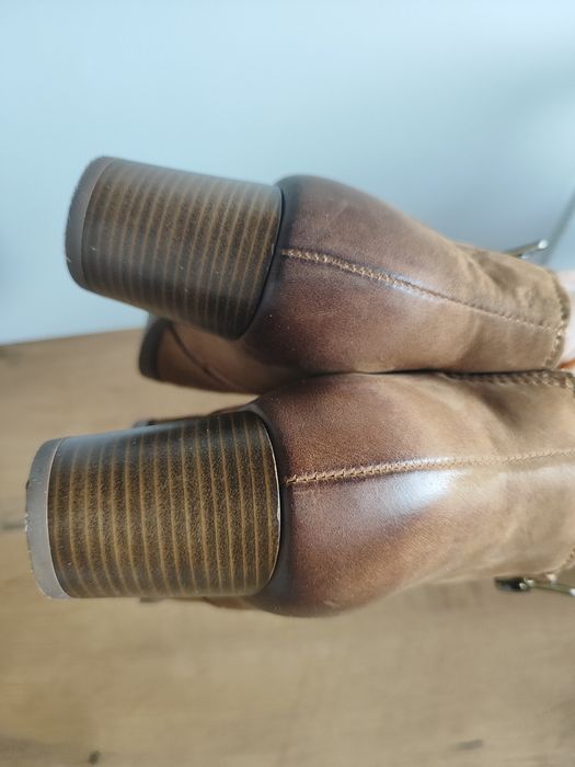Nowe botki Lasocki skórzane skóra naturalna