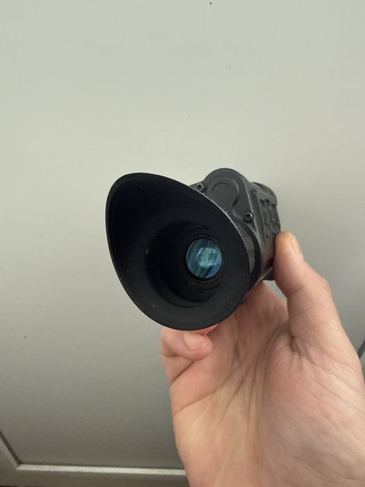 Нічний монокуляр