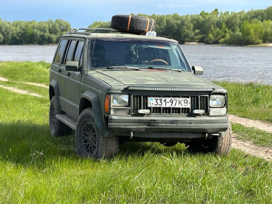 Jeep Cherokee 1995р