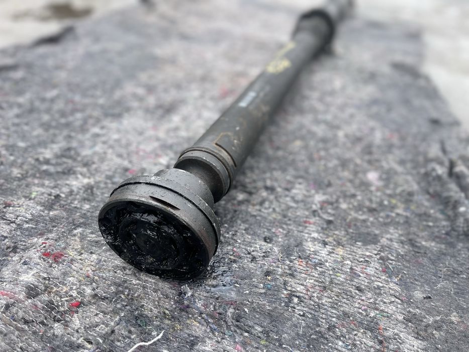 Кардан BMW Е39 Е46 Е60 Е90 кардани бмв  карданний вал акпп мкпп