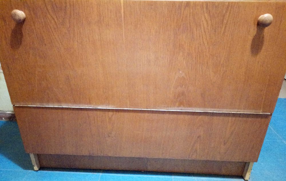 Комод для постільної білизни шафа тумба тумбочка