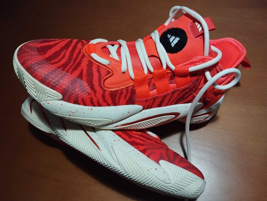 Sapatilhas Adidas BYW Select