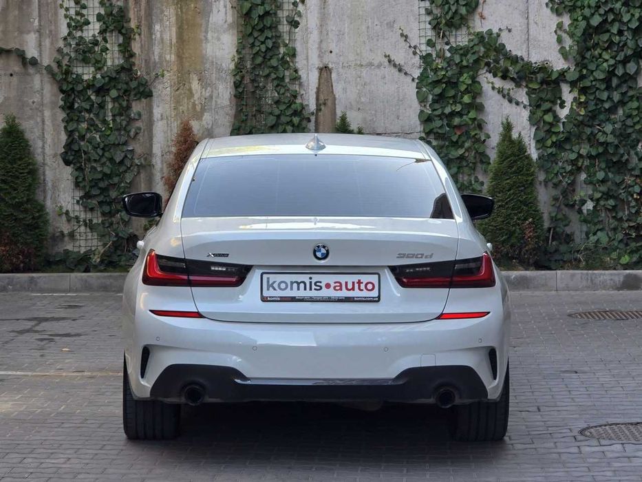 Продам BMW 3 Series 2022. Можна в розстрочку, під викуп.