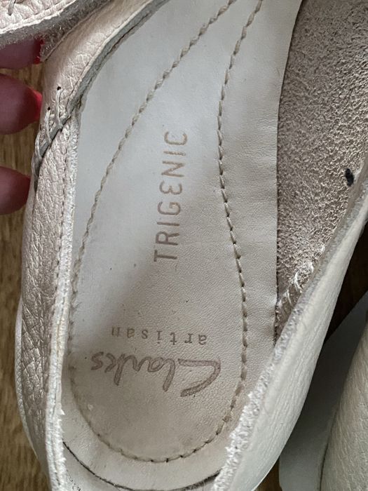 Clarks trigenic 38 beżowe buty damskie rzepy