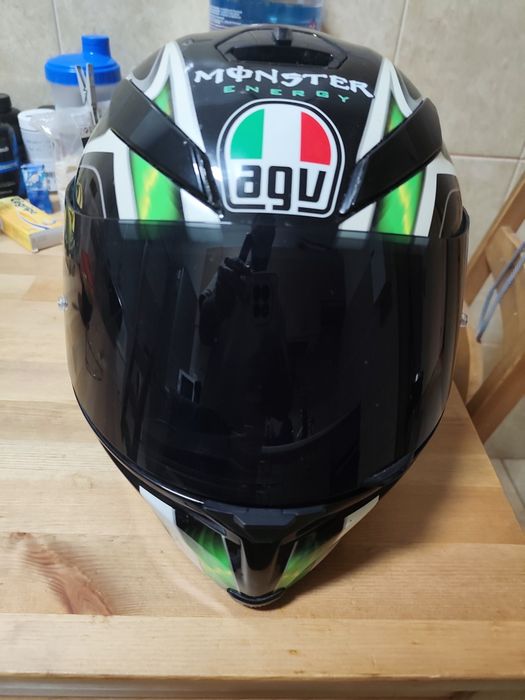 Capacete moto desportiva AGV