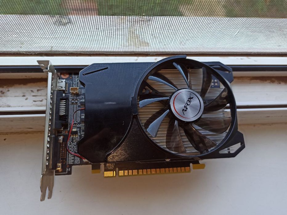 Продам Видеокарту Gt 740 2gb DDR5