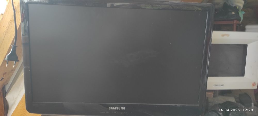 Компютер asus,монітор samsung