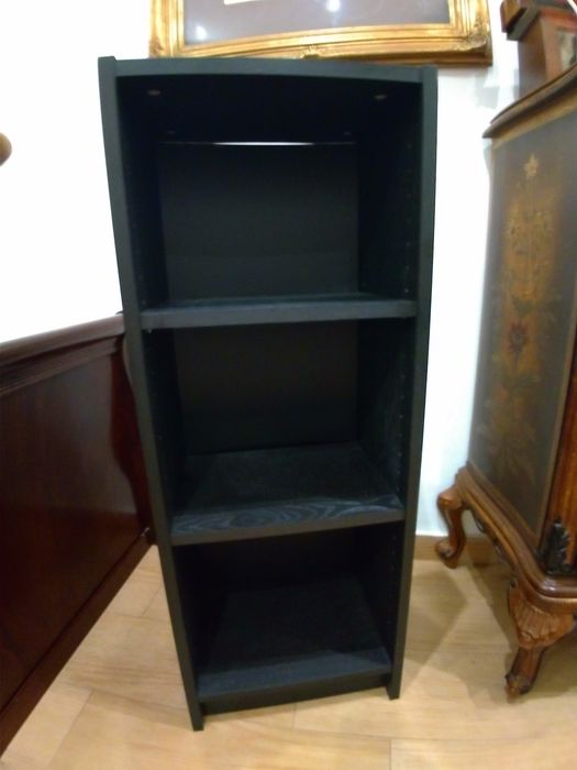 Estante Billy IKEA preta