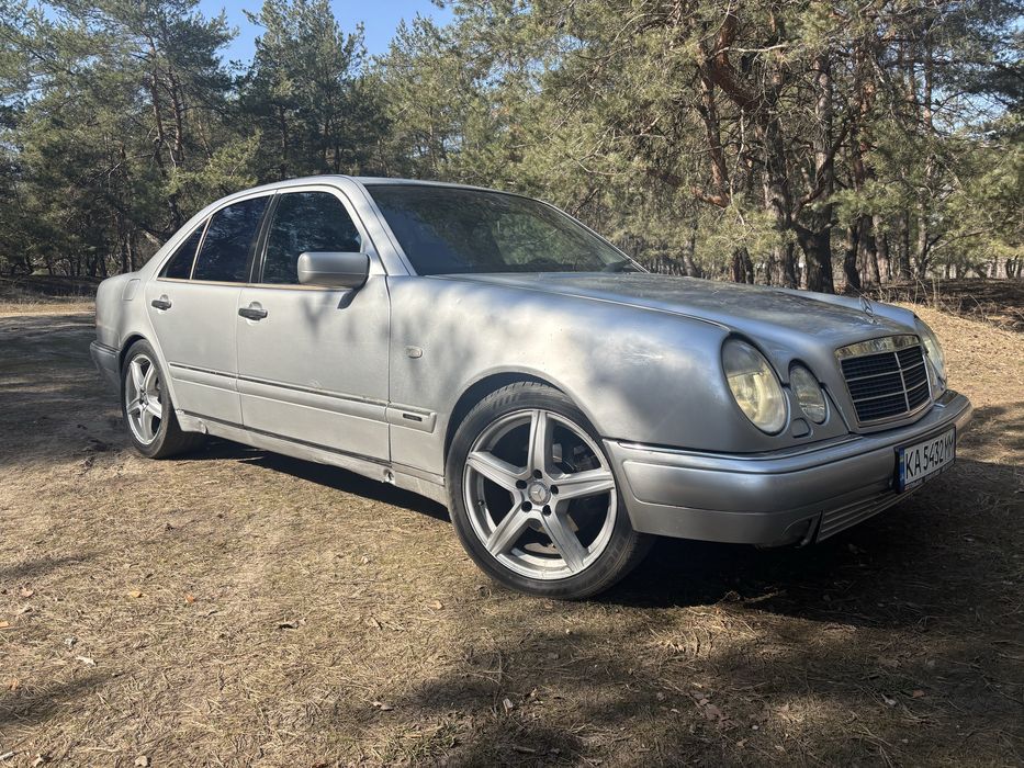 Мерс 210 на автомате