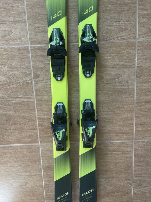 Fischer RC4 Race Jr 140