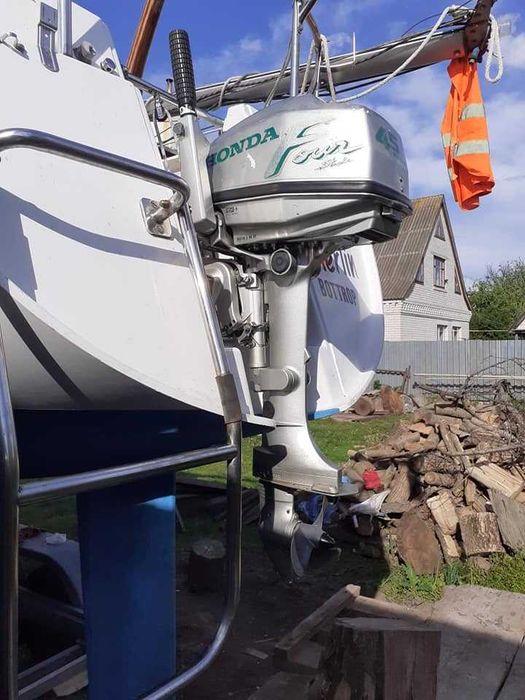 Вітрильна яхта Dechler Sprinta 70