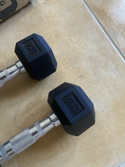 Par de Halteres Hexagonais 3kg cada BOX PT