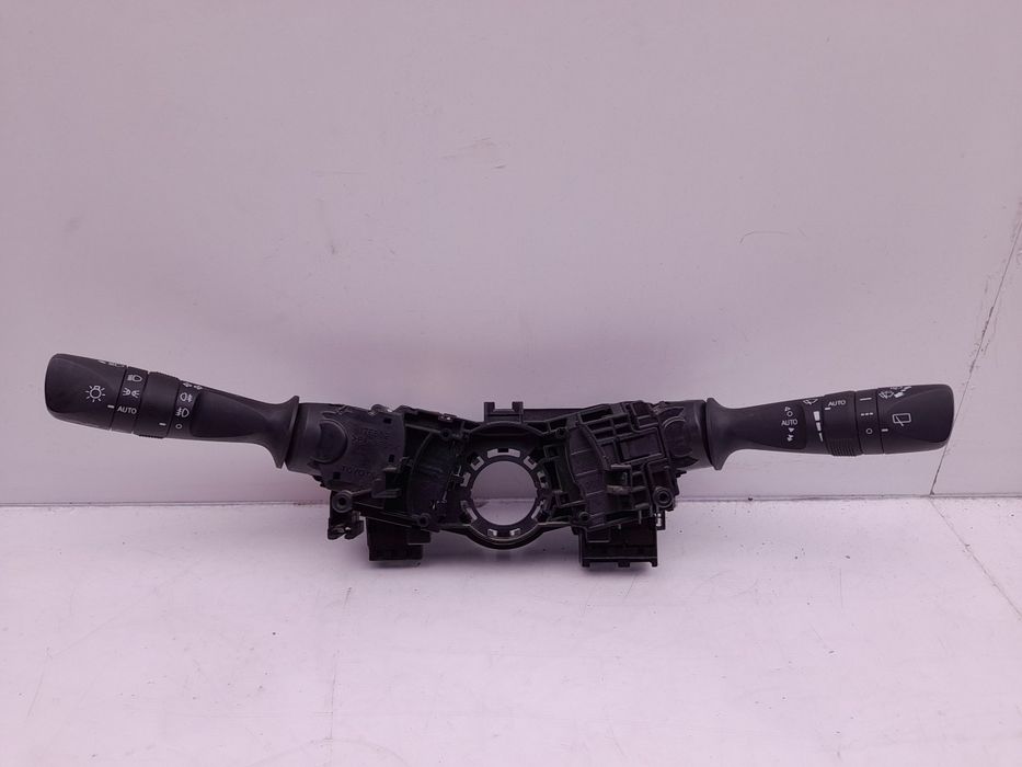 Conjunto / manetes de luzes e limpa vidros TOYOTA C-HR (_X1_)
