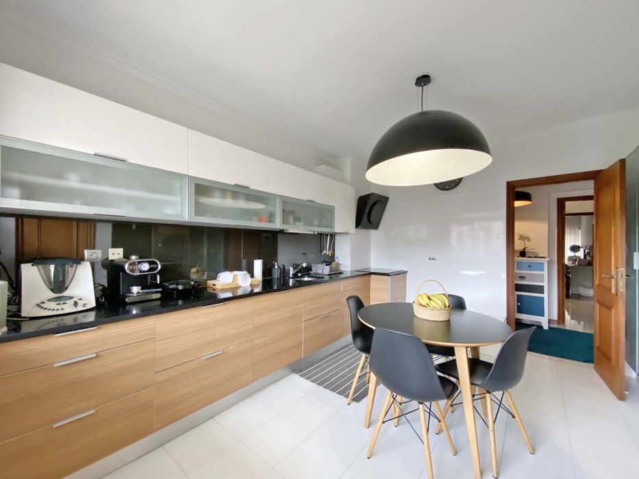 Mesa Design de Nadia Arratibel - Puracal (preto)