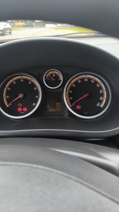 Opel Corsa D benzyna