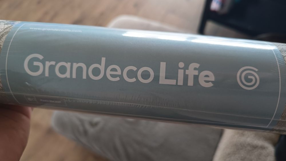 Tapeta na flizelinie pastelowe  polne kwiaty + klej Metylan