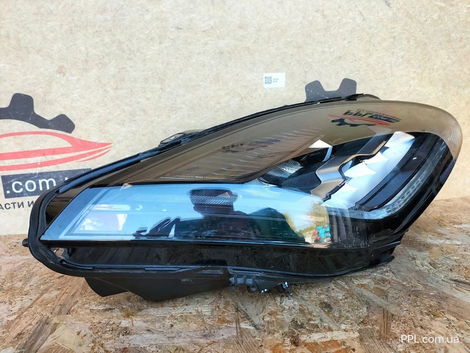 Jaguar E-Pace 2017-2020 Фара передняя правая Full LED J9C3-13W029-EC
