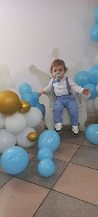 Продам костюм на 1 рочок