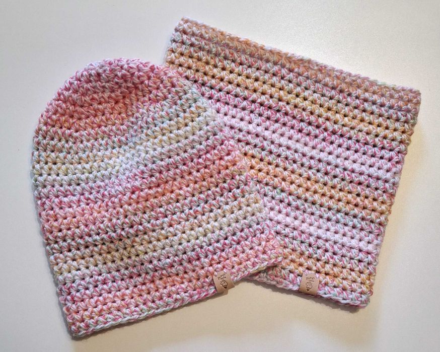 Pastelowy zestaw czapka smerfetka z kominem handmade na szydełku