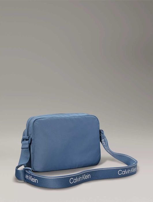 Новая сумка calvin klein (ck blue Crossbody Camera Bag) с америки