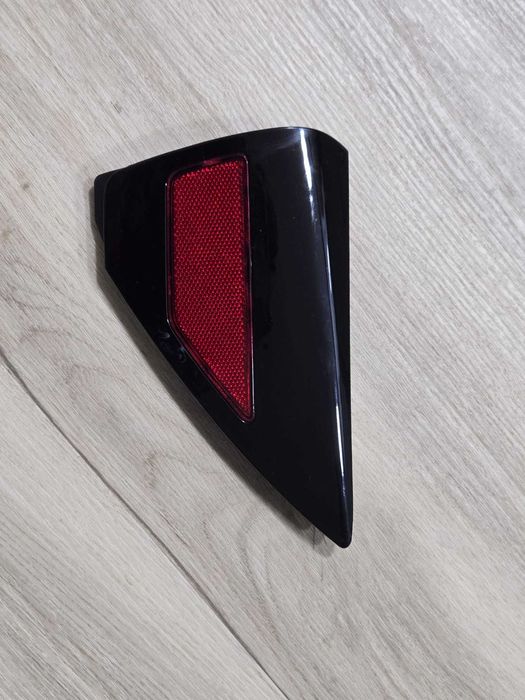 Refletor/Tampa traseira direita Tesla Model 3 / Y