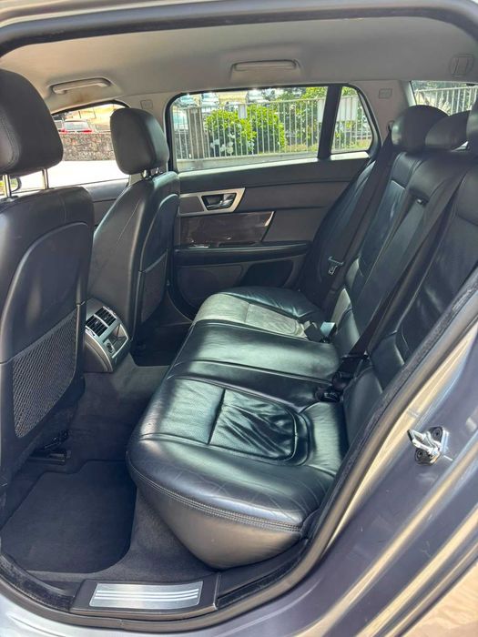 Jaguar XF Sportbrake 2.2 D Premium Luxury