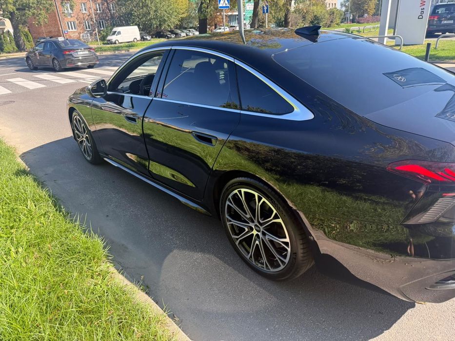 Wynajem Audi A6 Sedan