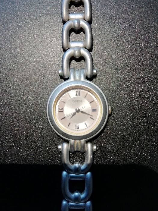 Relógio marca Guess