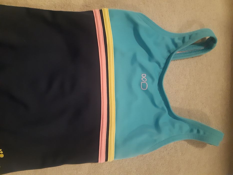 Stroj kąpielowy Decathlon   5-6 lat