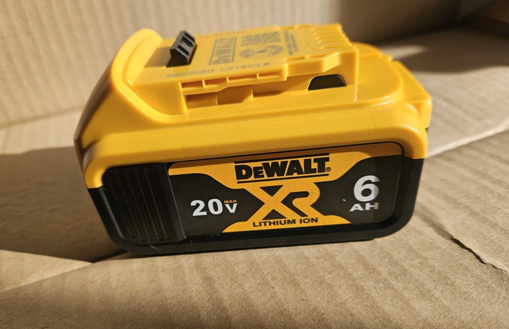 Orginalna bateria DeWalt DCB 206 20V6Ah