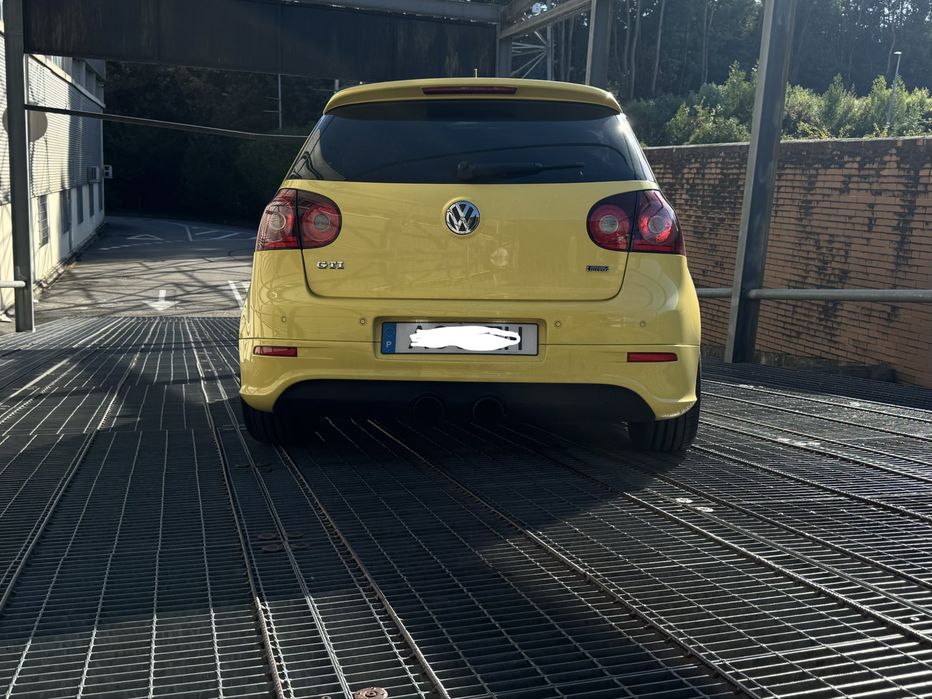 Volkswagen Golf V GTI Pirelli – Edição Limitada / 3xx CV