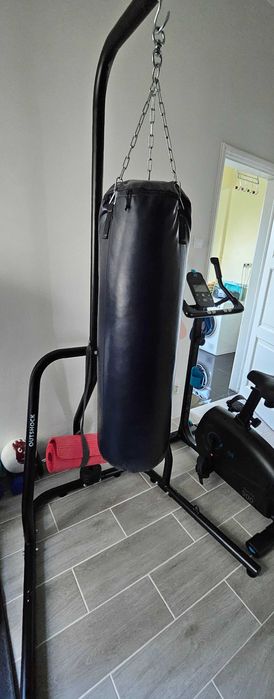 Saco boxe e suporte