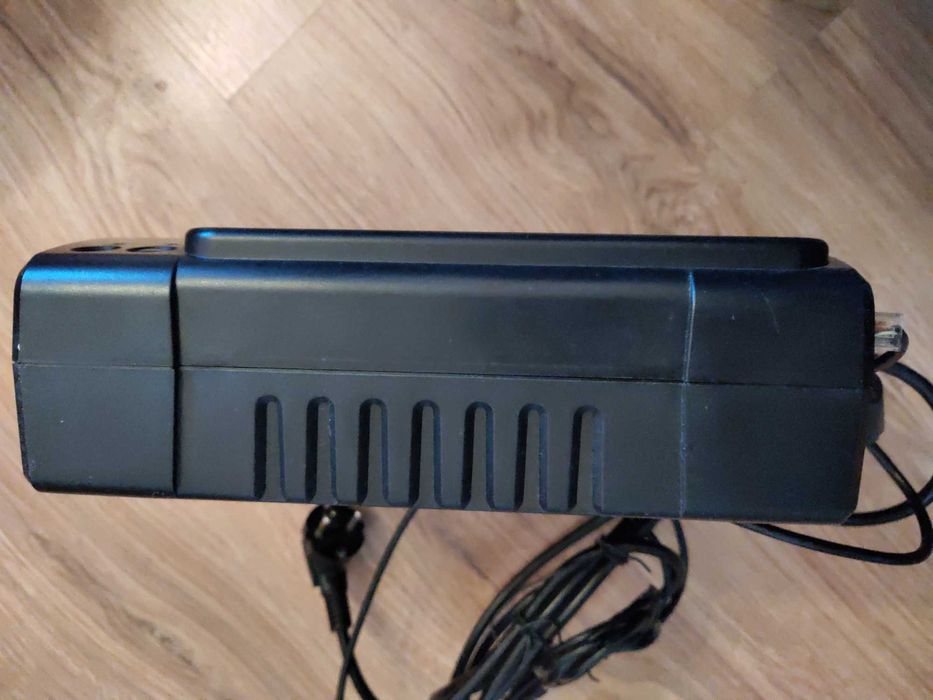 APC Back-UPS ES 700VA (BE700G-RS)
