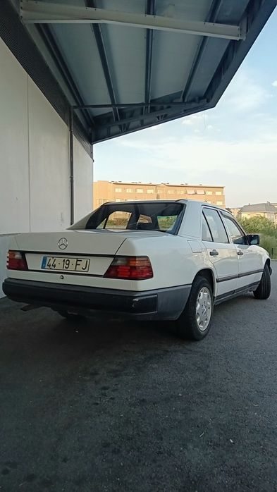 Mercedes - Benz 200D W124 - 1986