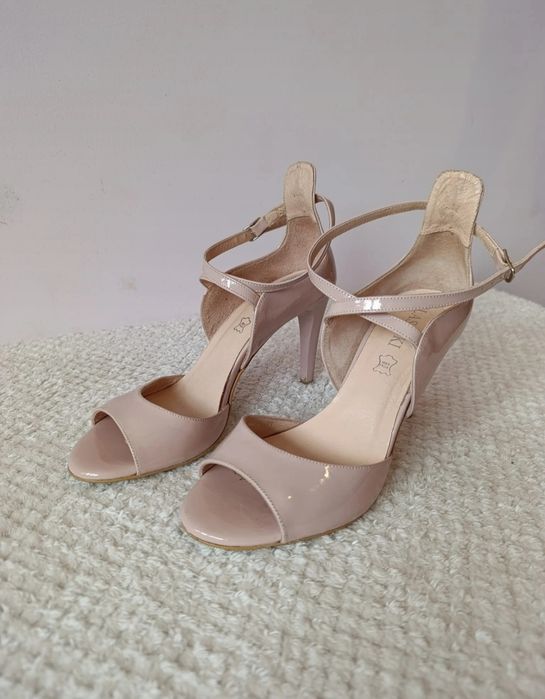 Buty na obcasie Lasocki szpilki 38