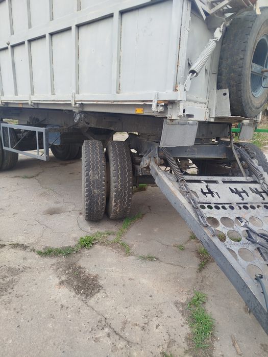 Продам прицеп самосвал