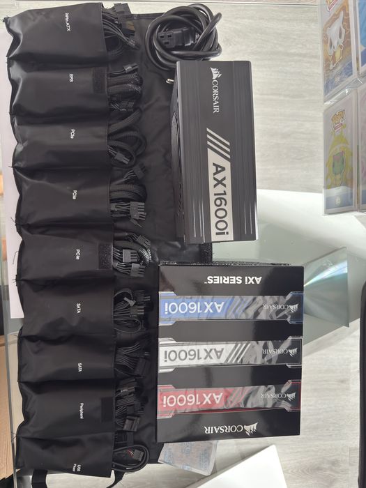 Fonte de Alimentação Corsair AX1600i 80 Plus Titanium Modular