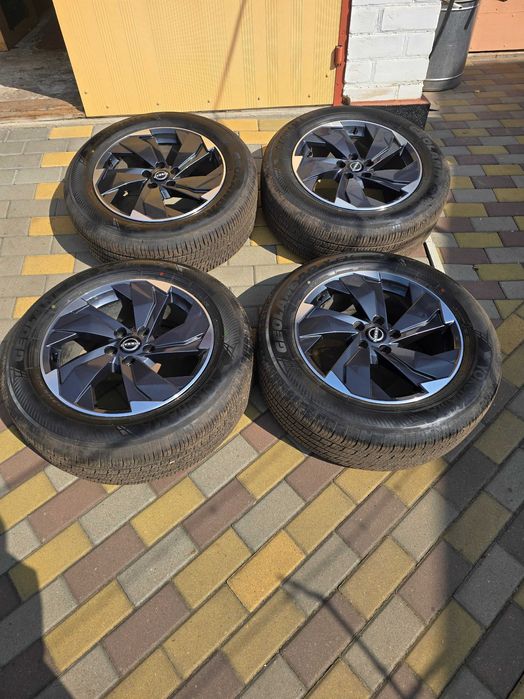 Оригінальні диски нісан 235/60/r18, стан ідеальний, резина йокогама + оригінальні датчики тиску, резина з пробігом 4тис.км